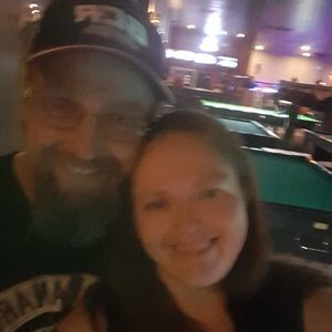 Meet your Posher, Maxine